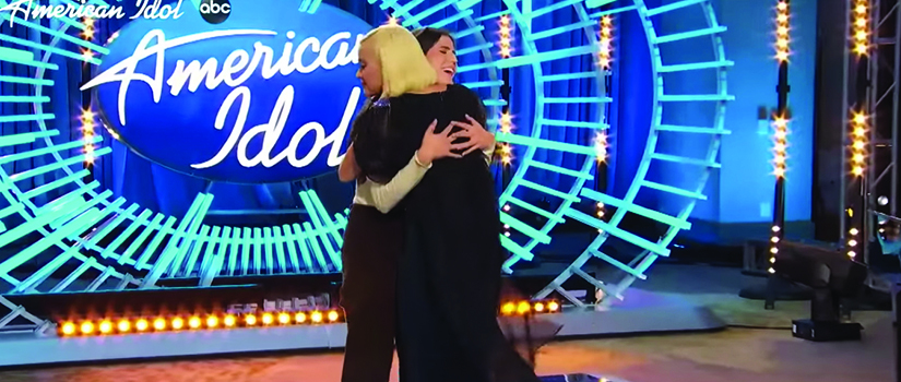 Julia Gargano hugging Katy Perry on 